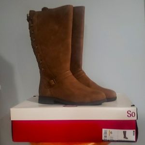 Sonoma Taupe kids size 6 boots